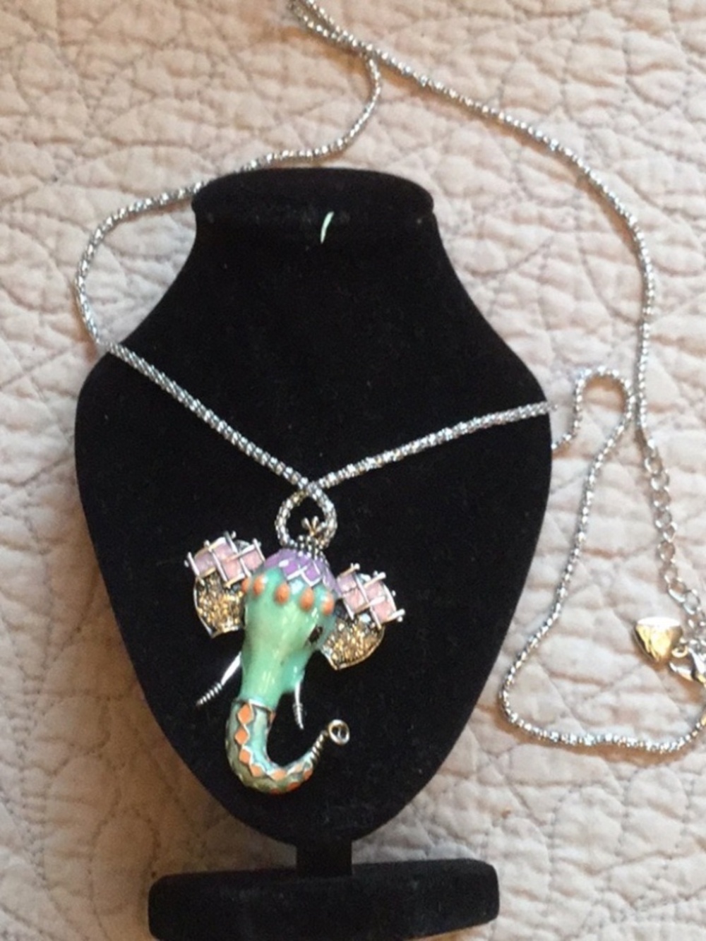 Betsey Johnson Elephant Necklace/Brooch on 16.5" Silver Chain lot6508